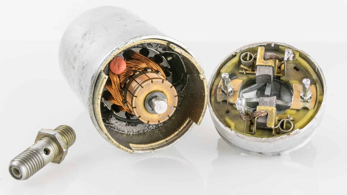 BMW engine fuel pump and ignition problems - what is the cause and how to fix it?