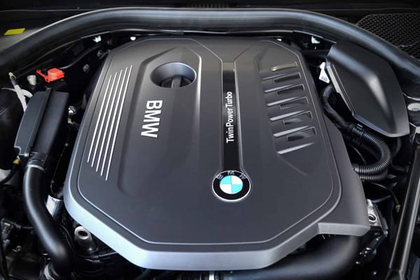 "Turbocharging" - BMW accelerates after a while - what is it and how should it work?