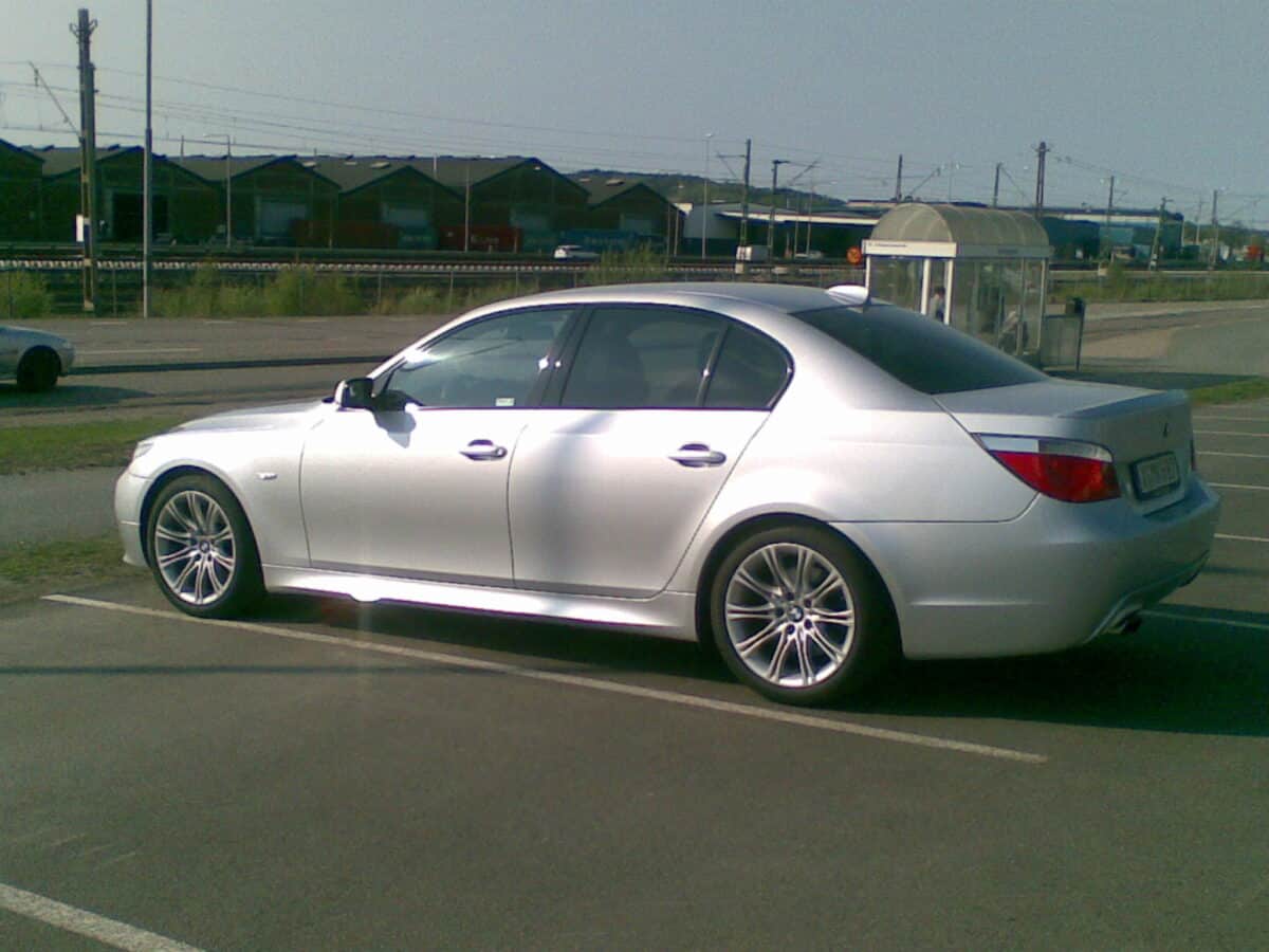 klemy pirotechniczne BMW 525i M Sport